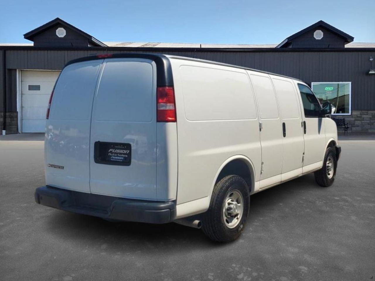2020 Chevrolet Express Cargo Van RWD 2500 135" - Photo #5