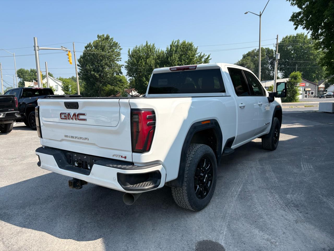 2024 GMC Sierra 2500 AT4 - Photo #3