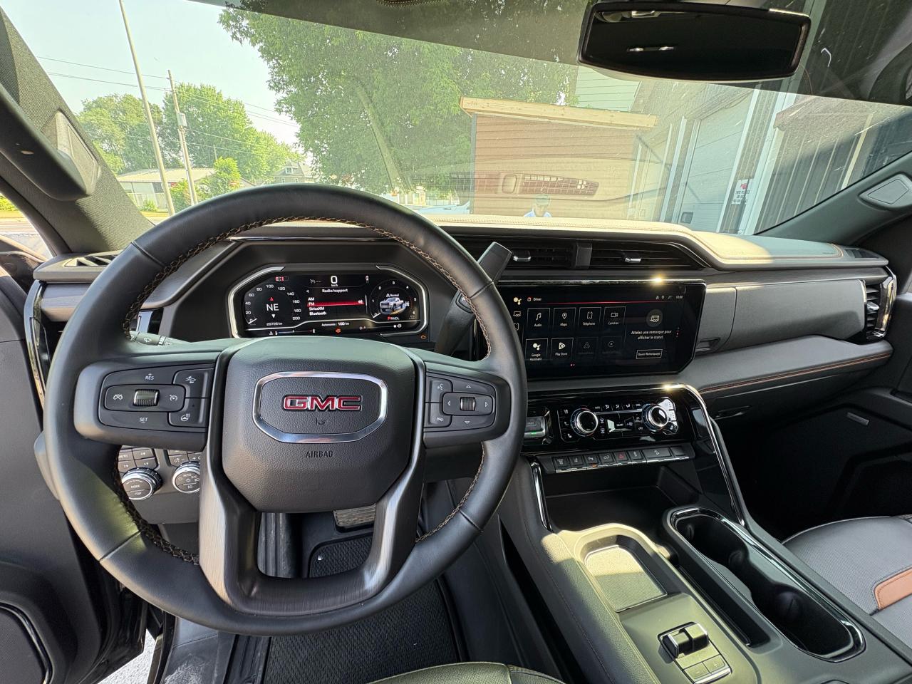 2024 GMC Sierra 2500 AT4 - Photo #5