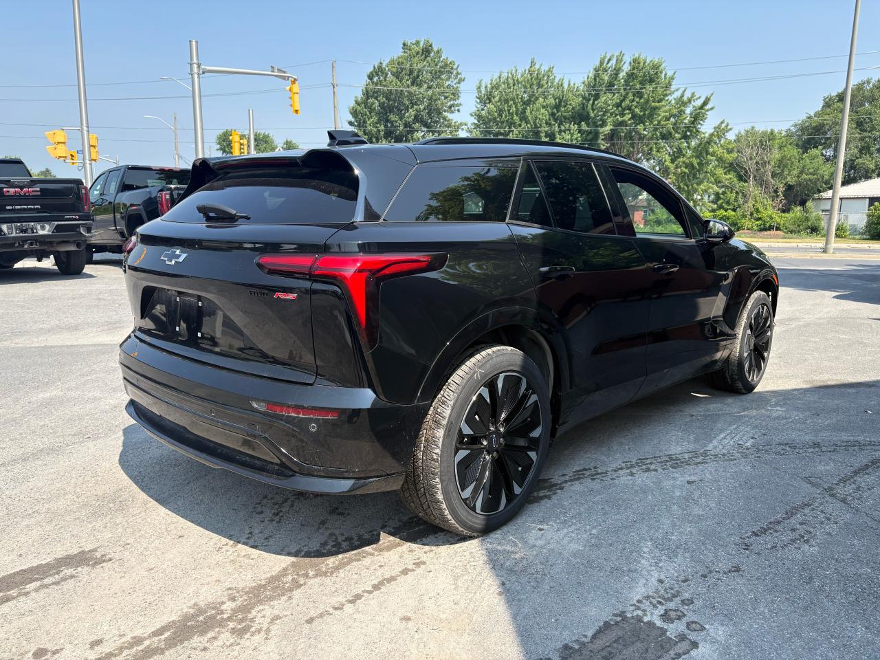 2024 Chevrolet Blazer EV AWD RS - Photo #3