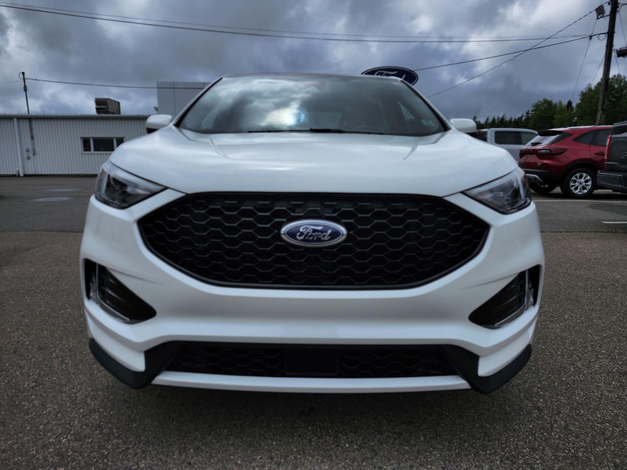 2024 Ford Edge ST LINE AWD W/ OFF LEASE / WINTER TIRE PACKAGE Photo
