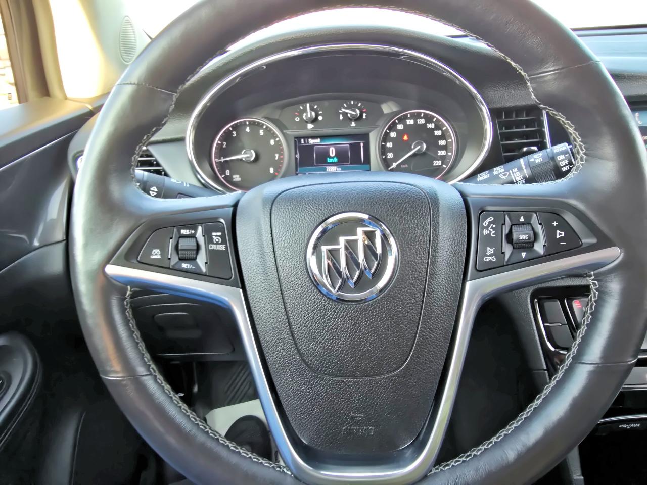 2017 Buick Encore Essence, AWD, 71,896 KM Sunroof no Accidents - Photo #13
