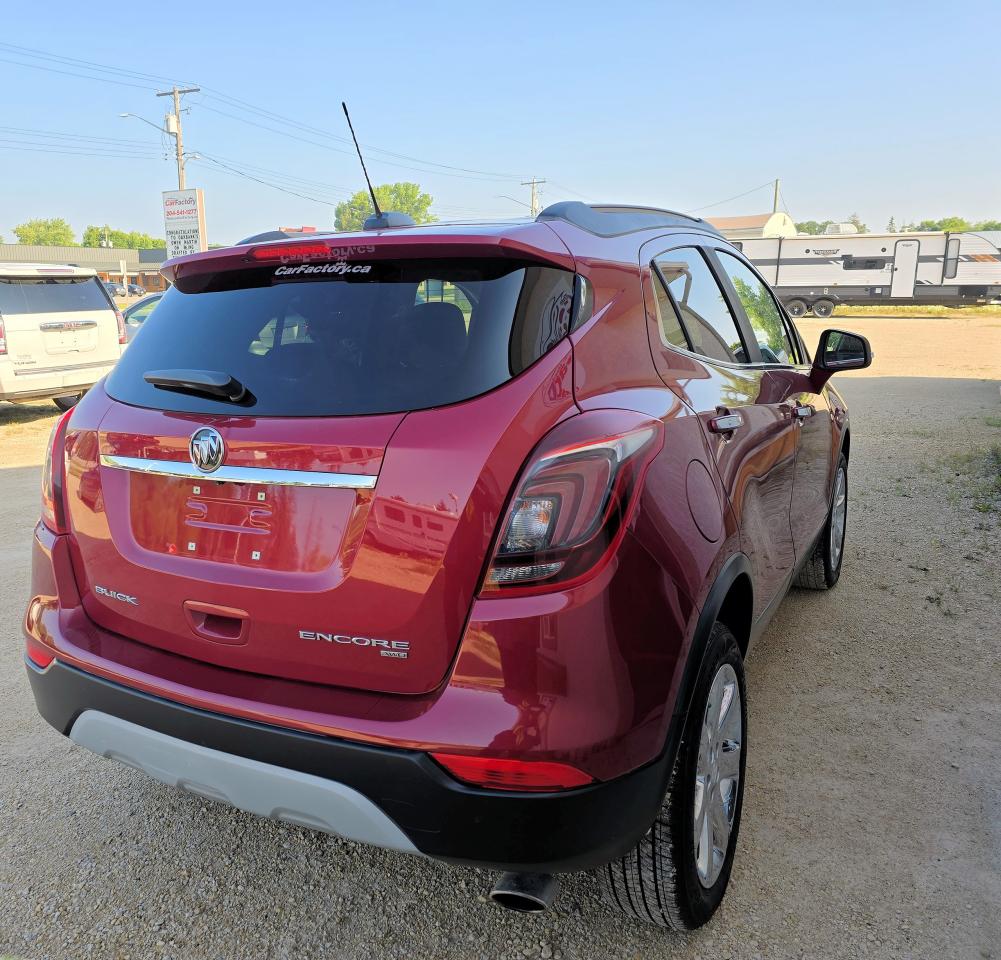 2017 Buick Encore Essence, AWD, 71,896 KM Sunroof no Accidents - Photo #24