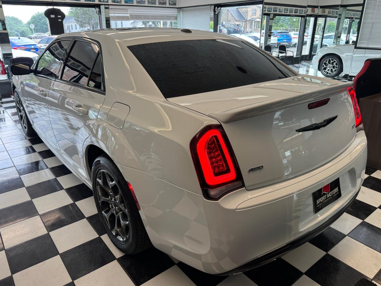 2017 Chrysler 300 300S AWD+Camera+Roof+ApplePlay Photo73