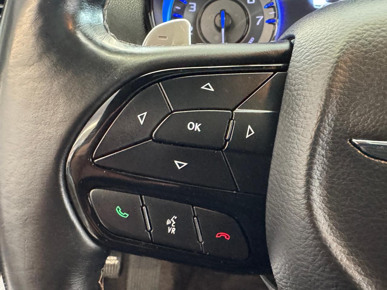 2017 Chrysler 300 300S AWD+Camera+Roof+ApplePlay Photo112