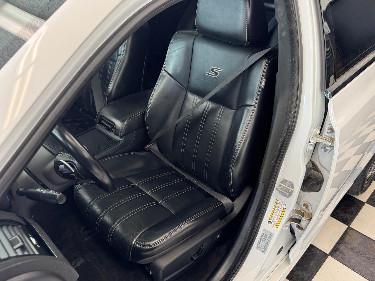 2017 Chrysler 300 300S AWD+Camera+Roof+ApplePlay Photo22