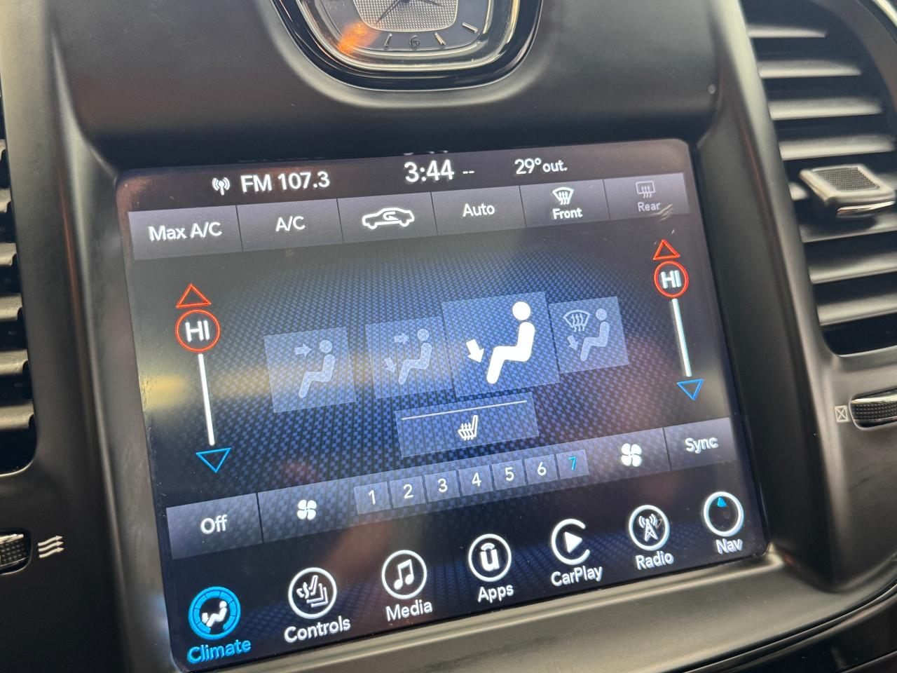2017 Chrysler 300 300S AWD+Camera+Roof+ApplePlay Photo99