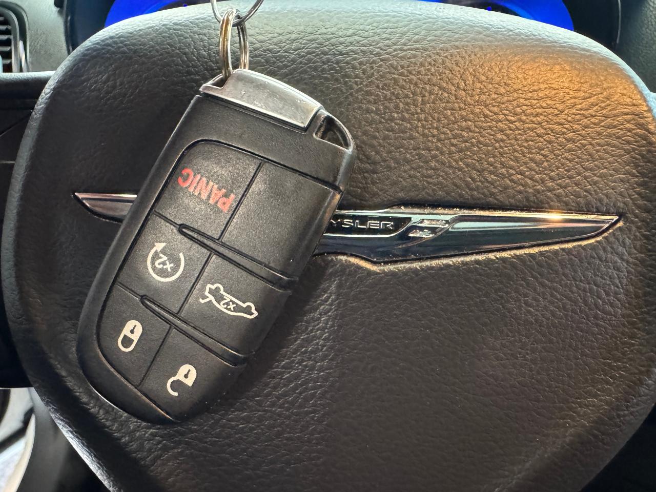 2017 Chrysler 300 300S AWD+Camera+Roof+ApplePlay Photo83