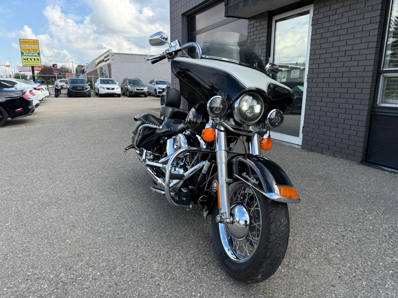 2008 Harley-Davidson Heritage Softail Classic FLSTC | FINANCING AVAILABLE | WARRANTY AVAILABLE - Photo #3