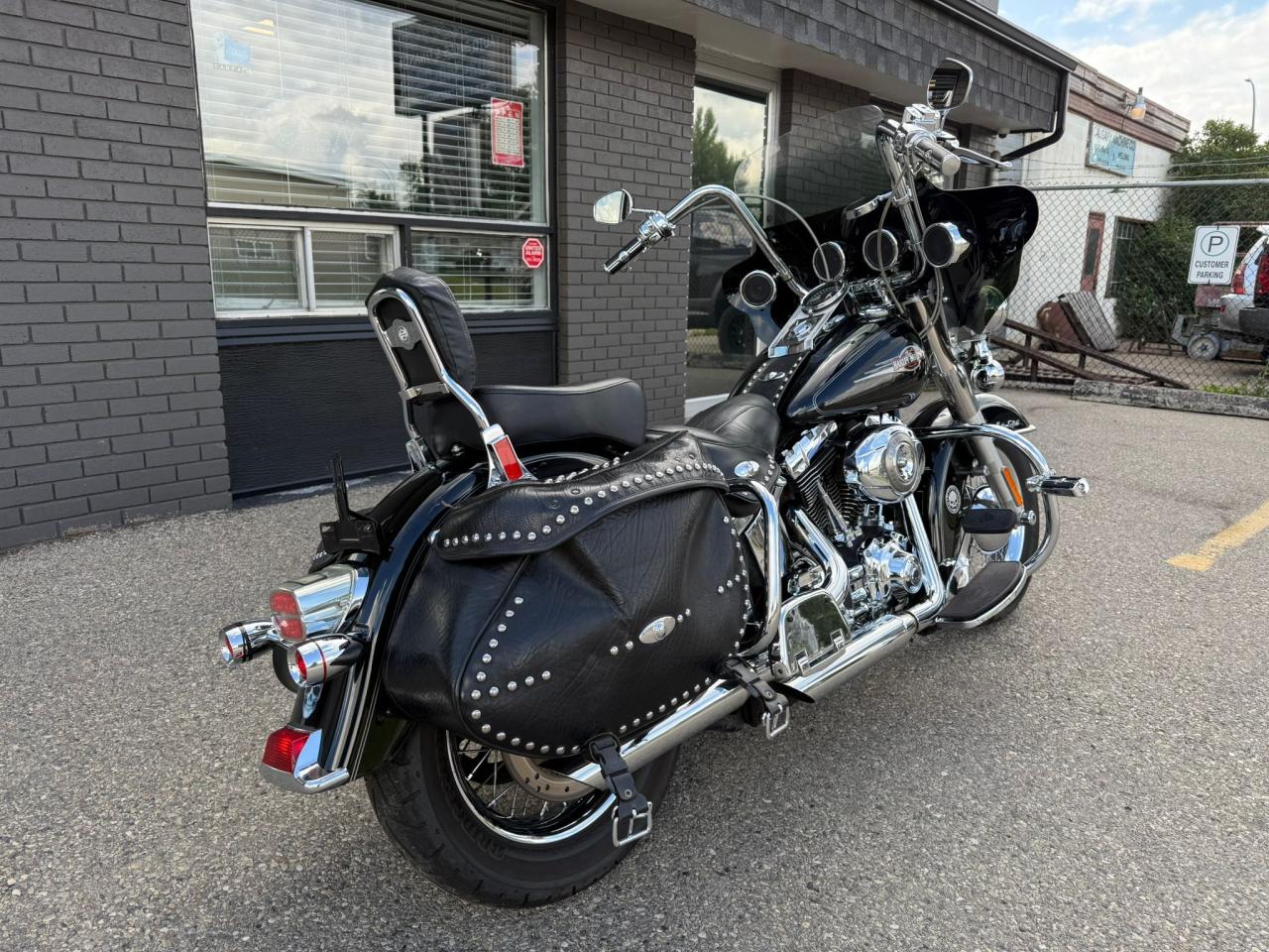 2008 Harley-Davidson Heritage Softail Classic FLSTC | FINANCING AVAILABLE | WARRANTY AVAILABLE - Photo #6