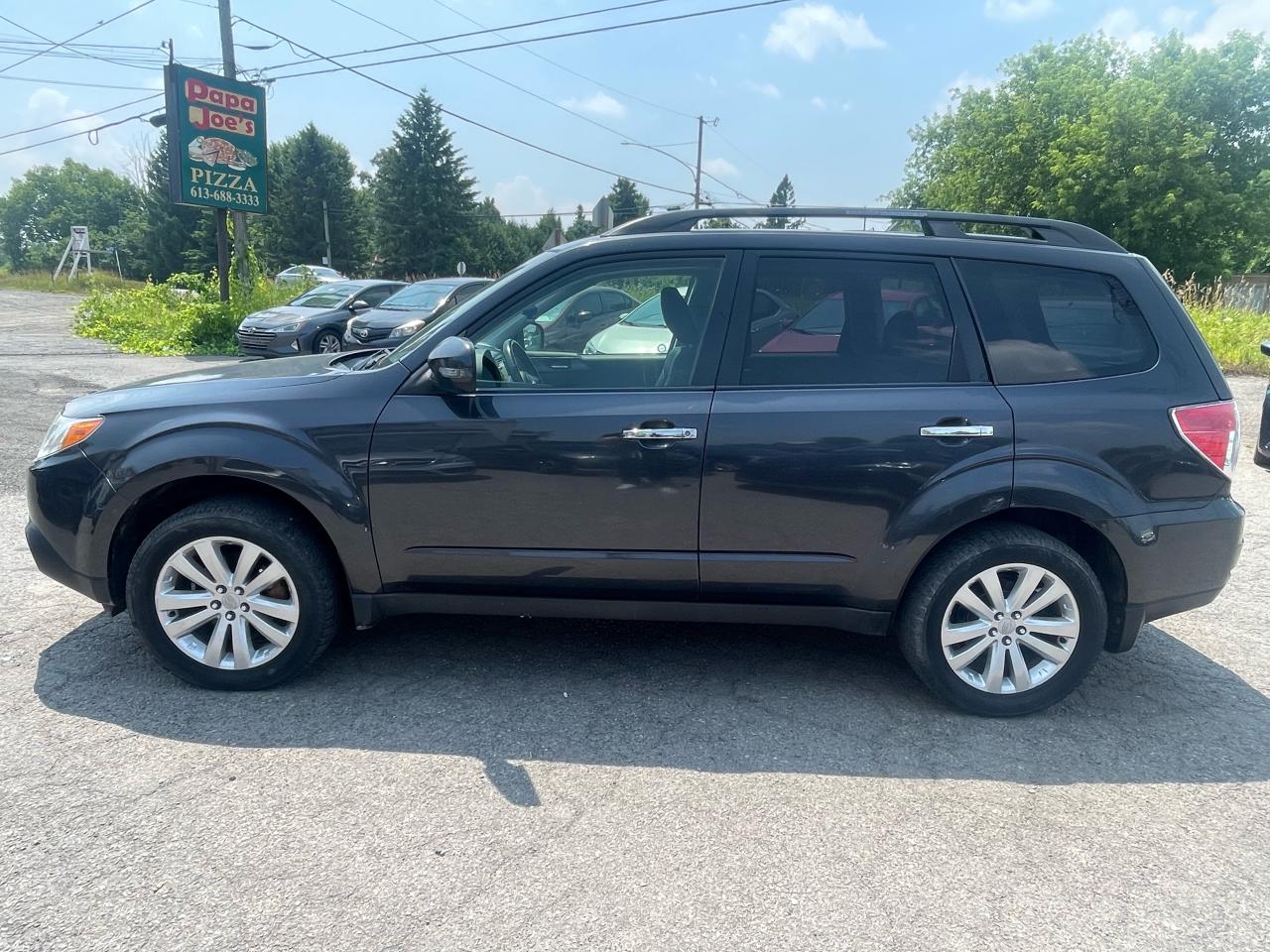 2012 Subaru Forester X Limited Photo2