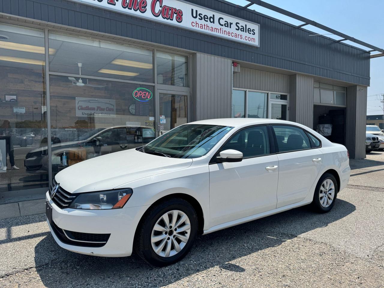 2013 Volkswagen Passat Trendline - Photo #2