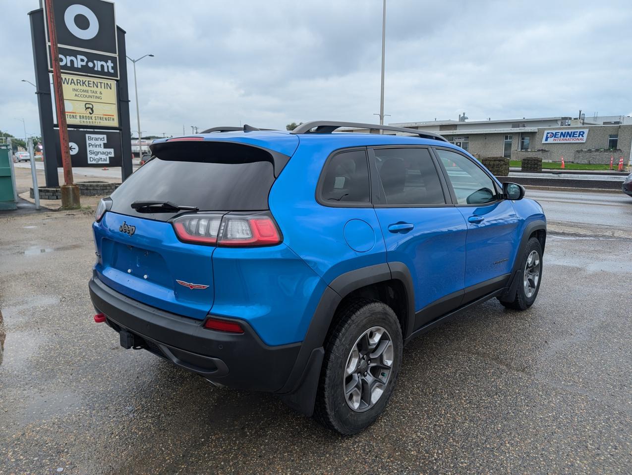 2019 Jeep Cherokee Trailhawk - Photo #4