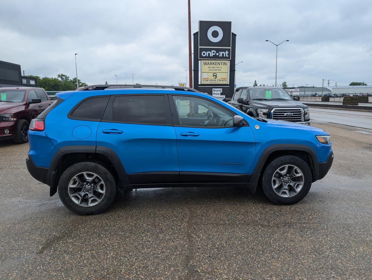 2019 Jeep Cherokee Trailhawk - Photo #3