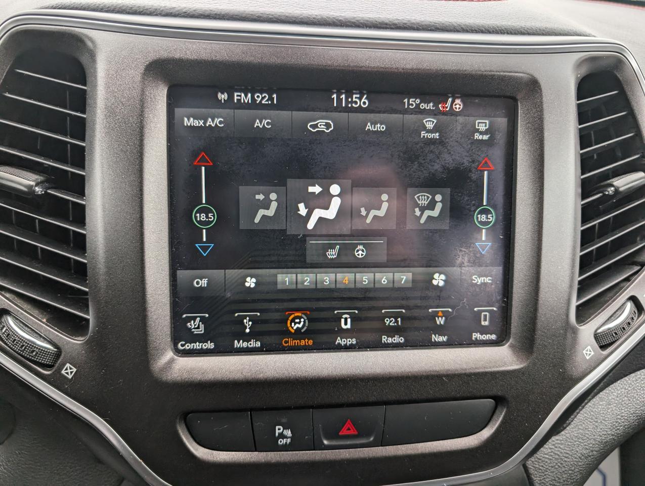 2019 Jeep Cherokee Trailhawk - Photo #12