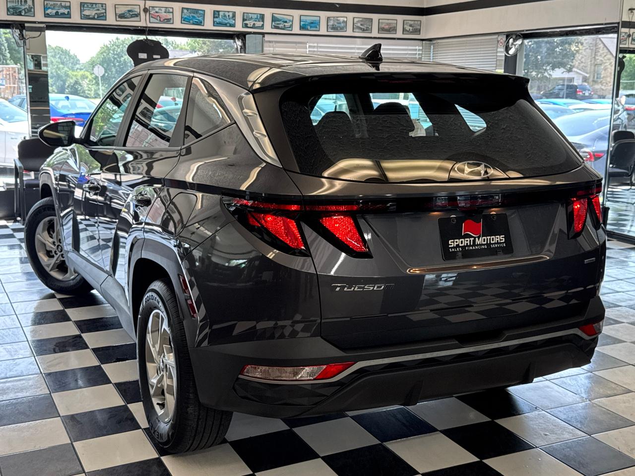 2022 Hyundai Tucson Essential AWD+ApplePlay+LIKE NEW+CLEAN CARFAX Photo16