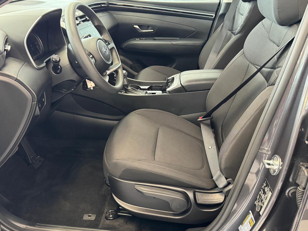 2022 Hyundai Tucson Essential AWD+ApplePlay+LIKE NEW+CLEAN CARFAX Photo20