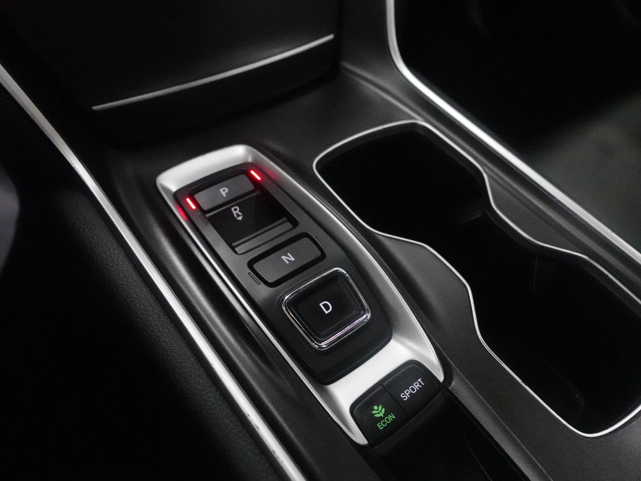 2022 Honda Accord SPORT 2.0T | Leather | Sunroof | BSM | CarPlay
