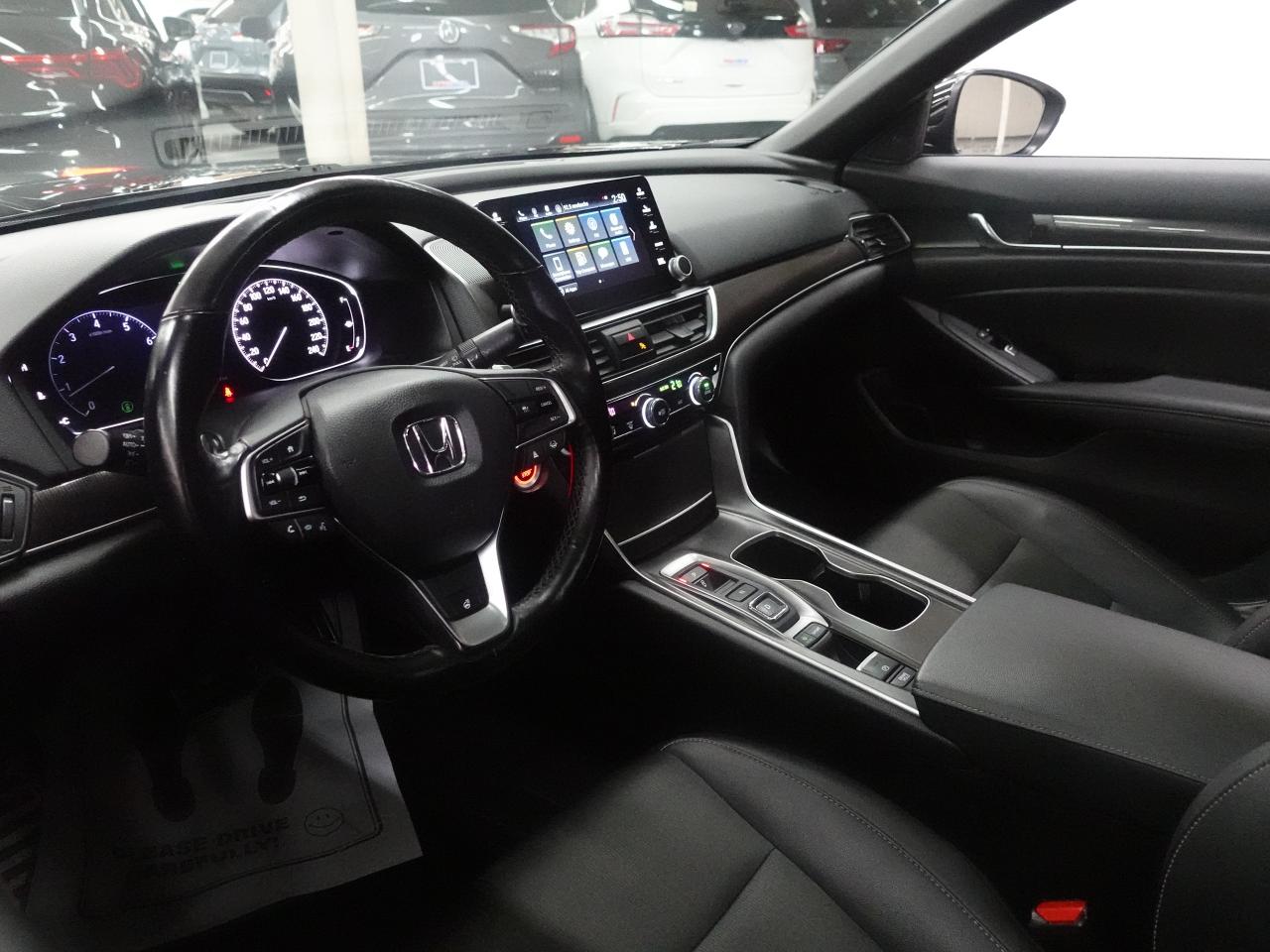 2022 Honda Accord SPORT 2.0T | Leather | Sunroof | BSM | CarPlay