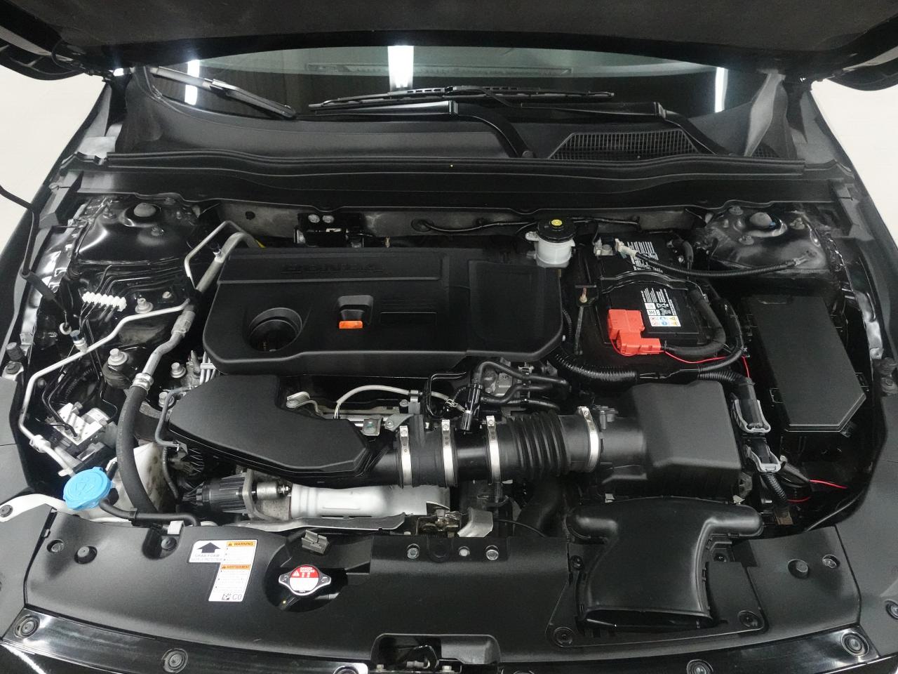 2022 Honda Accord SPORT 2.0T | Leather | Sunroof | BSM | CarPlay