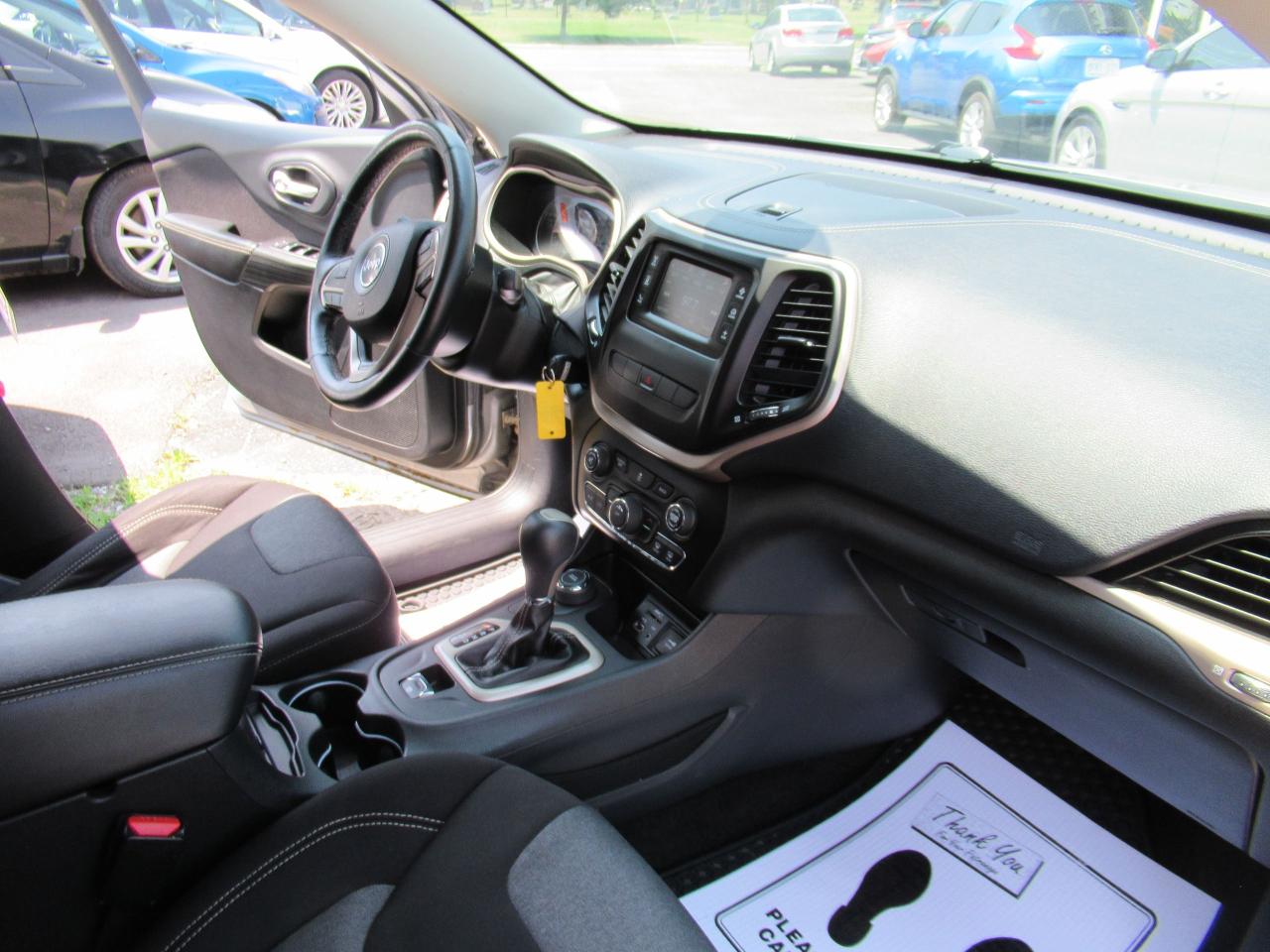 2014 Jeep Cherokee North Elavation - Photo #8