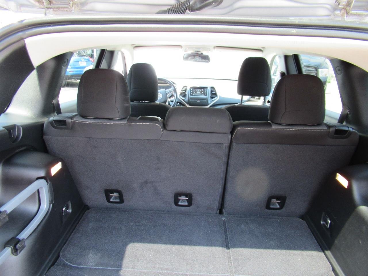 2014 Jeep Cherokee North Elavation - Photo #10