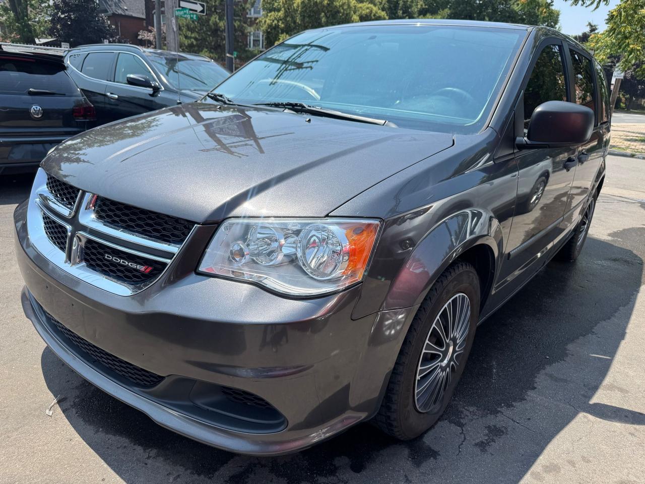 Used 2016 Dodge Grand Caravan Canada Value Package | Certified | NO ACCIDENTS for sale in Hamilton, ON