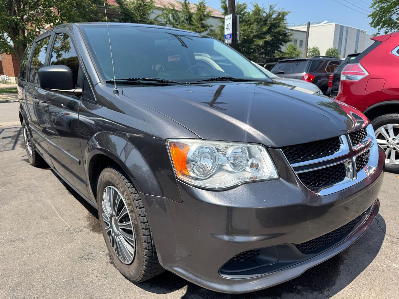 2016 Dodge Grand Caravan Canada Value Package | Certified | NO ACCIDENTS - Photo #3