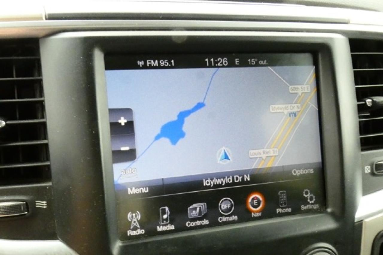 2014 Dodge Ram 1500 Outdoorsman eco DIESEL w/Htd cloth, NAV, BUC - Photo #13