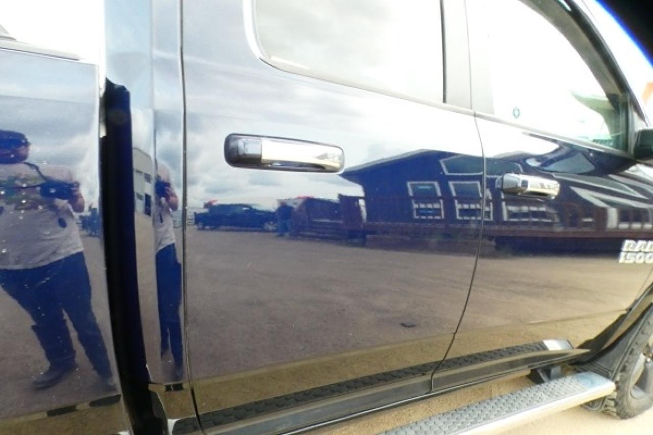 2014 Dodge Ram 1500 Outdoorsman eco DIESEL w/Htd cloth, NAV, BUC - Photo #42
