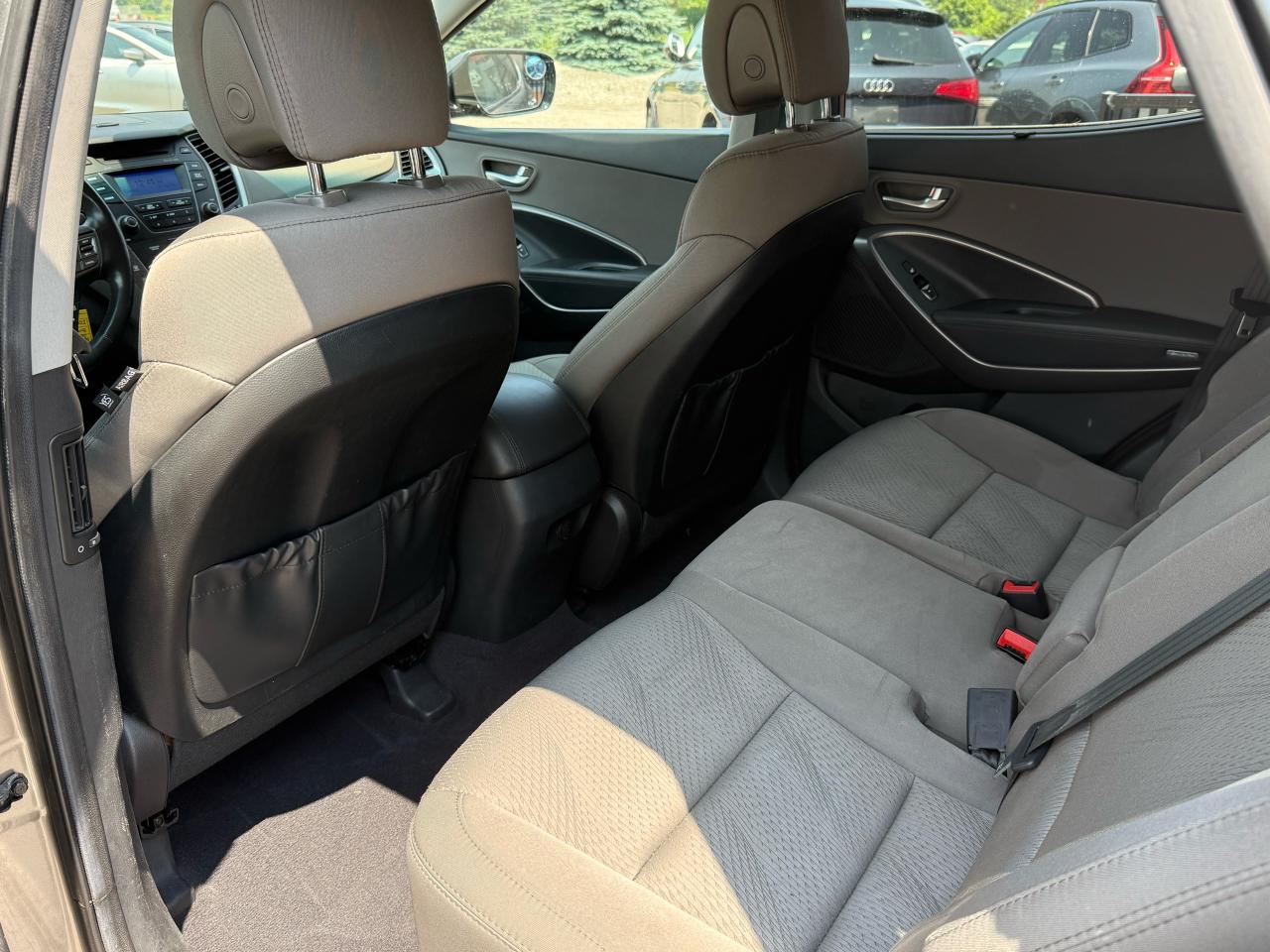 2013 Hyundai Santa Fe Premium | Heated Seats | Bluetooth | Cruise Control - Photo #10