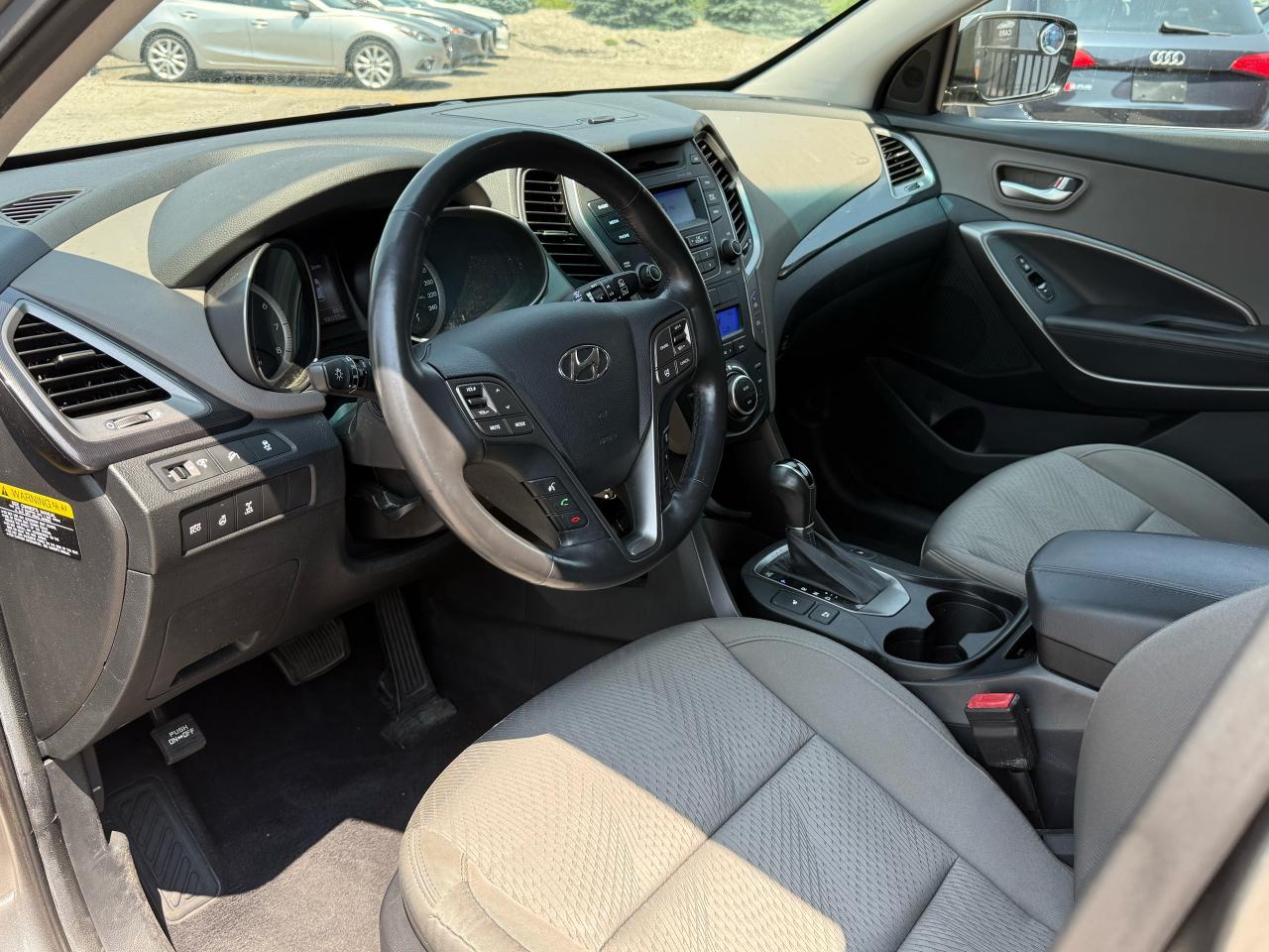2013 Hyundai Santa Fe Premium | Heated Seats | Bluetooth | Cruise Control - Photo #9