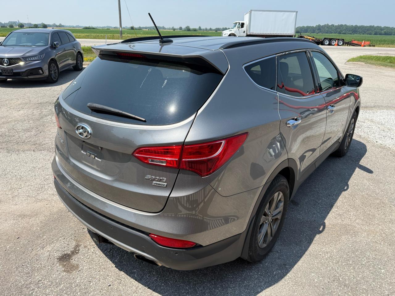 2013 Hyundai Santa Fe Premium | Heated Seats | Bluetooth | Cruise Control - Photo #5