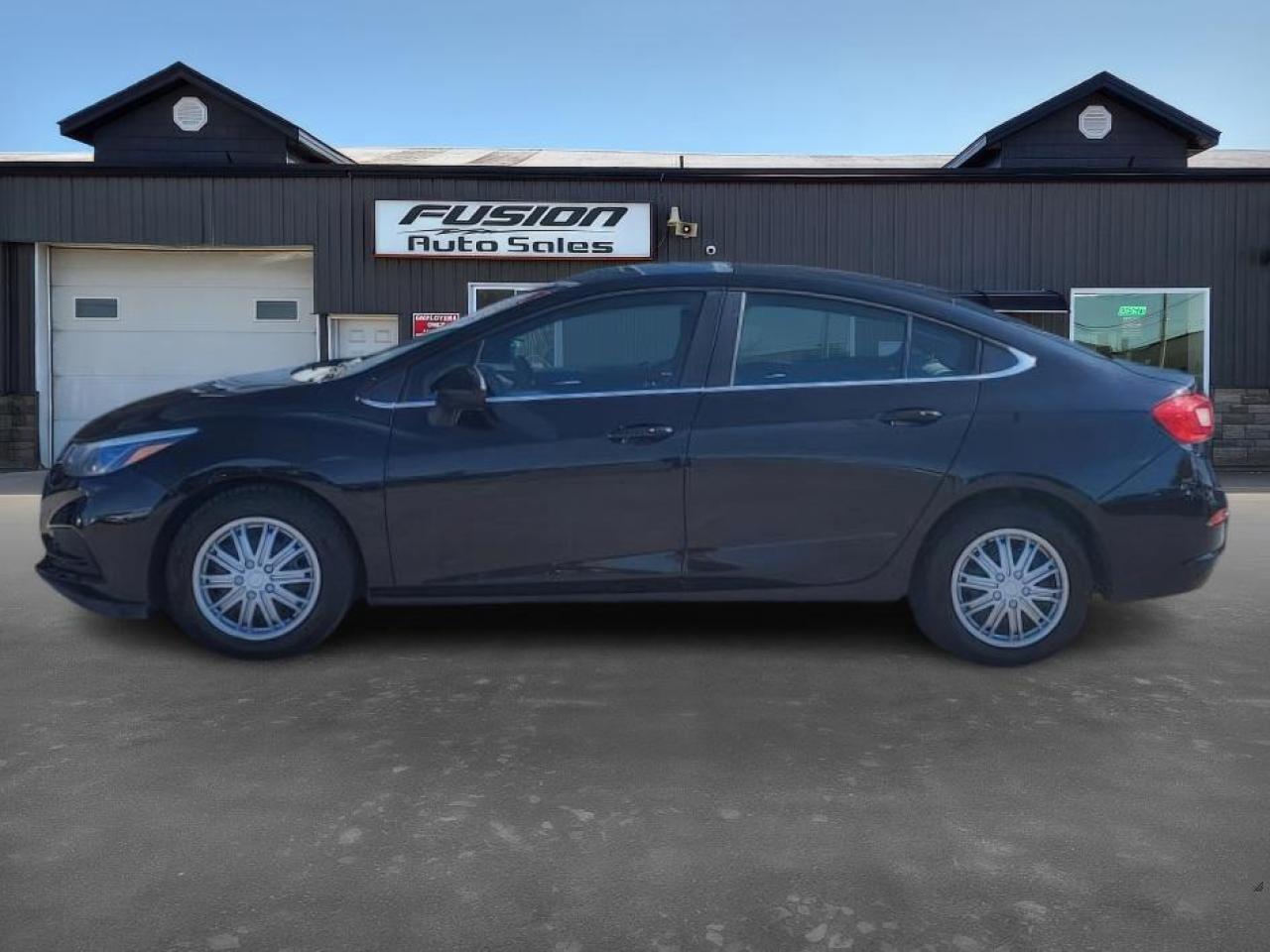 2018 Chevrolet Cruze LT-SUNROOF-REMOTE START-HEATED SEATS-REAR CAMERA - Photo #2