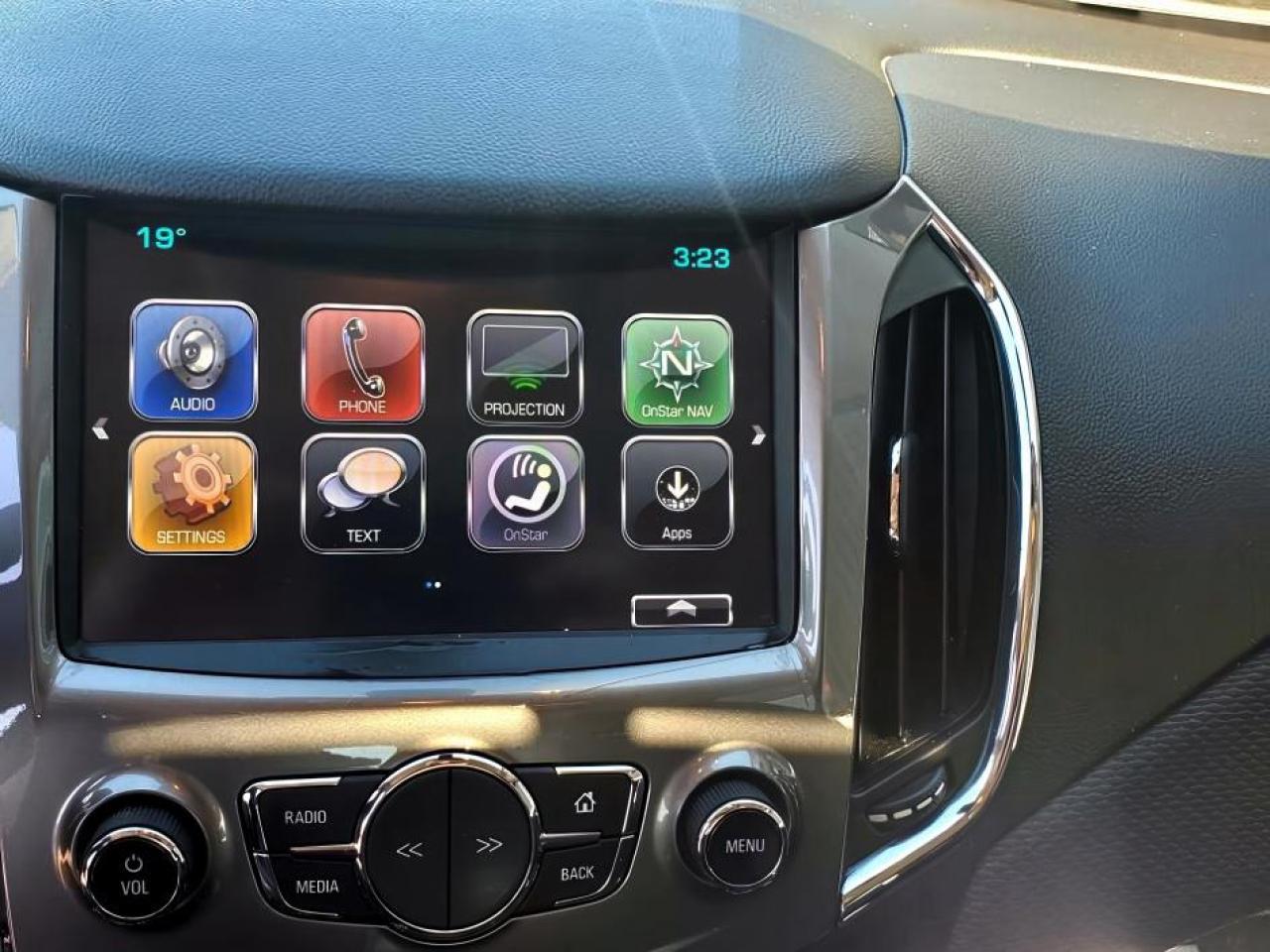 2018 Chevrolet Cruze LT-SUNROOF-REMOTE START-HEATED SEATS-REAR CAMERA - Photo #16