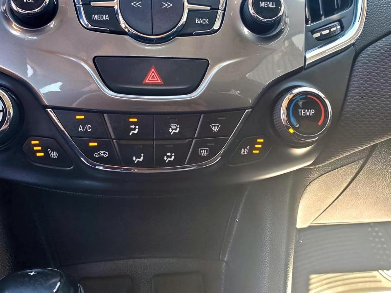 2018 Chevrolet Cruze LT-SUNROOF-REMOTE START-HEATED SEATS-REAR CAMERA - Photo #18