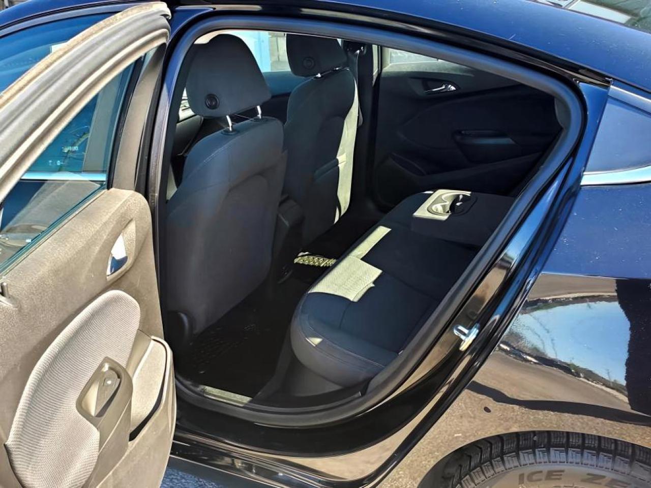 2018 Chevrolet Cruze LT-SUNROOF-REMOTE START-HEATED SEATS-REAR CAMERA - Photo #20