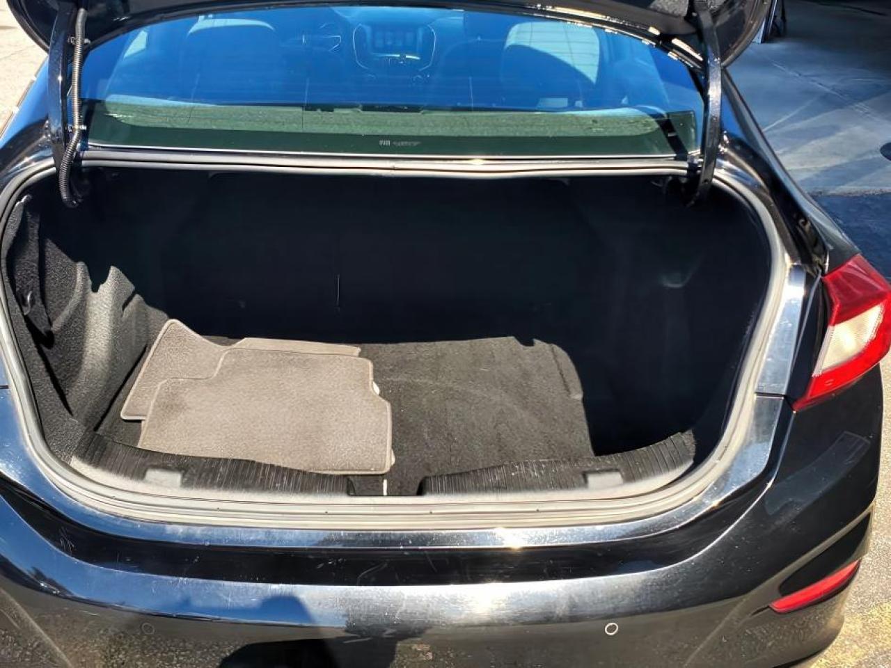 2018 Chevrolet Cruze LT-SUNROOF-REMOTE START-HEATED SEATS-REAR CAMERA - Photo #22