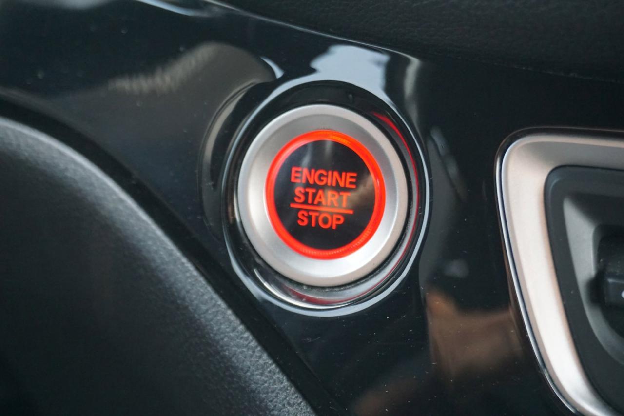 2019 Honda Pilot BLACK EDITION 4WD *ACCIDENT FREE* CAMERA NAV BLUETOOTH LEATHER HEATED SEATS SUNROOF CRUISE ALLOYS - Photo #30