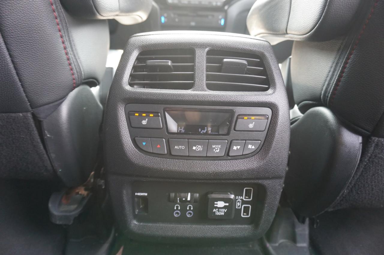 2019 Honda Pilot BLACK EDITION 4WD *ACCIDENT FREE* CAMERA NAV BLUETOOTH LEATHER HEATED SEATS SUNROOF CRUISE ALLOYS - Photo #29