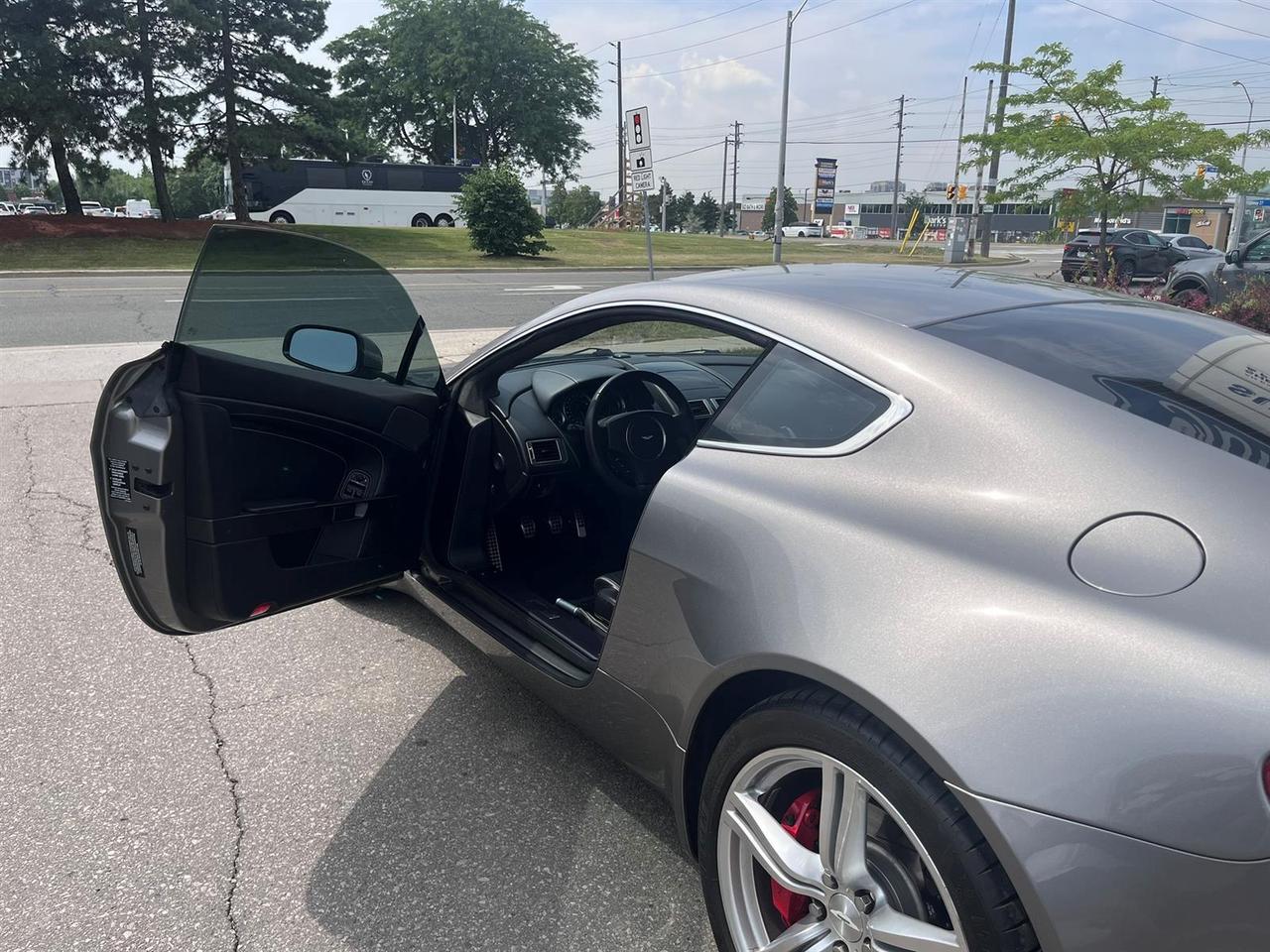 2009 Aston Martin Vantage | 4.7L V8 | MANUAL Photo