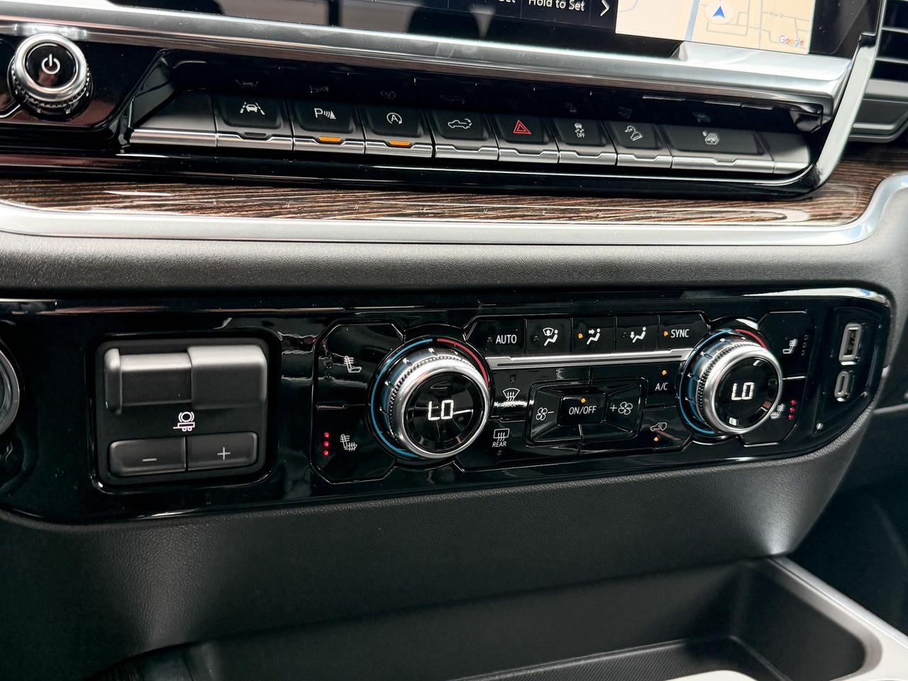 2025 GMC Sierra 1500 Elevation 3.0L DURAMAX WITH REMOTE START/ENTRY, HEATED SEATS, HEATED STEERING WHEEL, CRUISE CONTROL, HD REAR VISION CAMERA, BOSE SOUND SYSTEM Photo