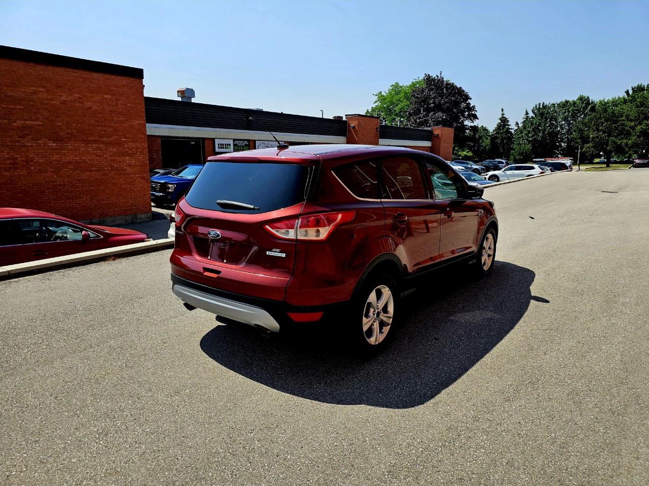 2015 Ford Escape FWD 4dr SE Photo4