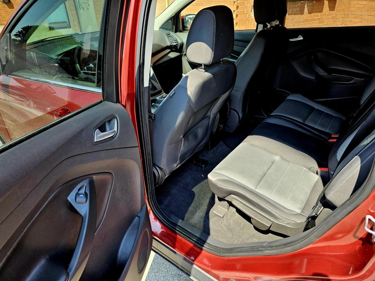 2015 Ford Escape FWD 4dr SE - Photo #12