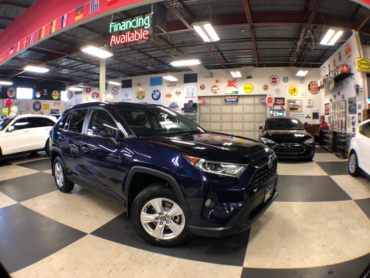Used 2019 Toyota RAV4 Hybrid XLE AWD LEATHER SUNROOF L/ASSIST B/SPOT CAR for sale in North York, ON