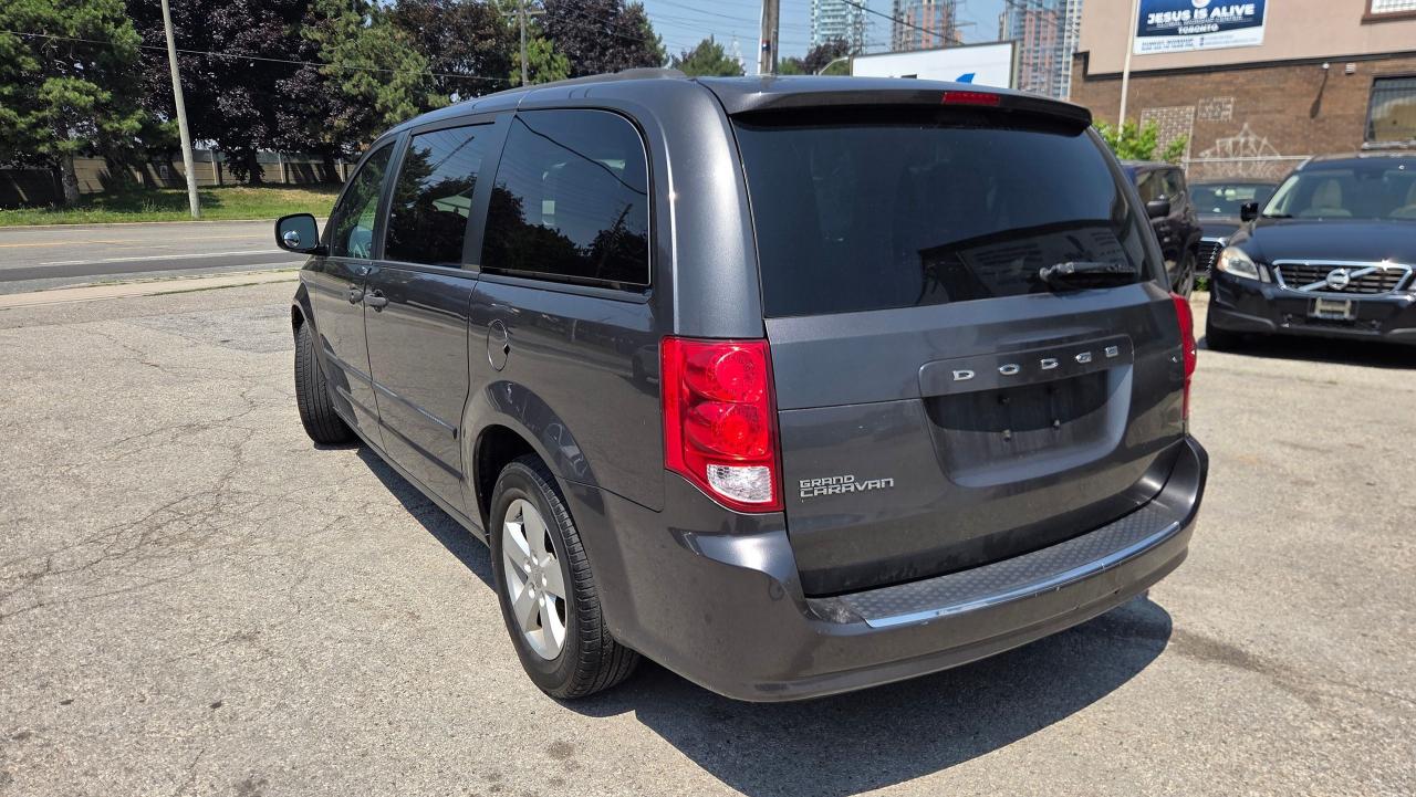 2016 Dodge Grand Caravan CANADA VALUE PACKAGE - Photo #3