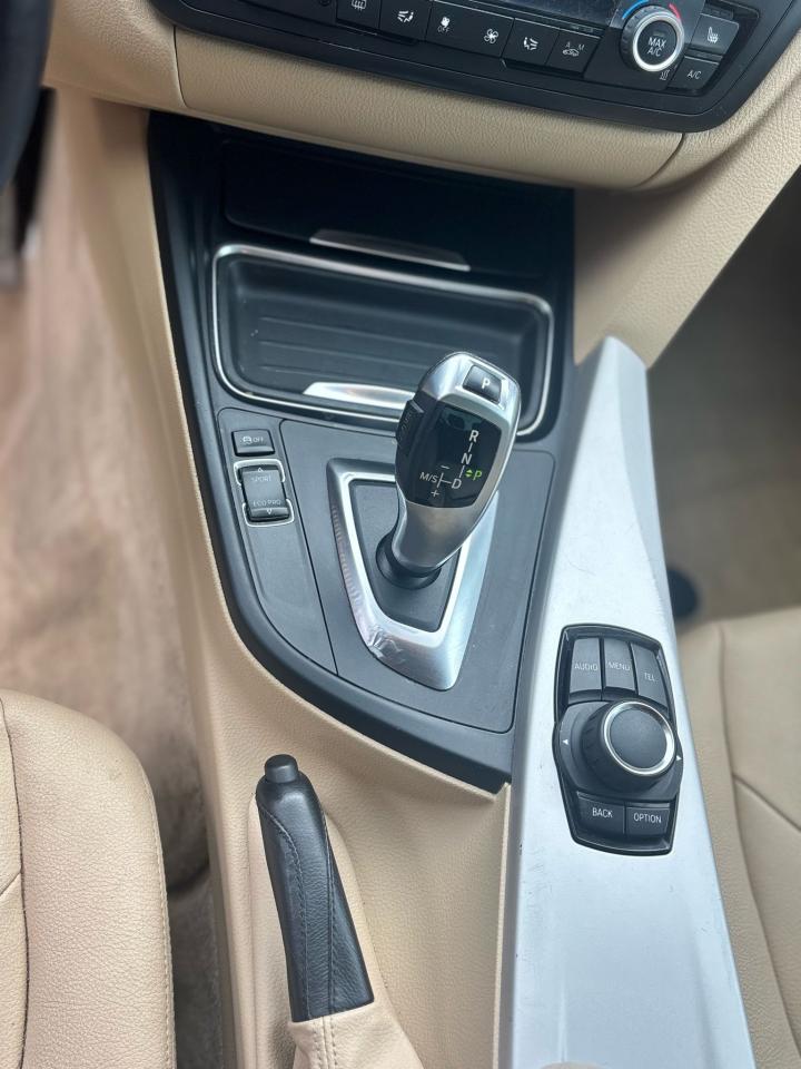 2014 BMW 3 Series 320i xDrive - Photo #11