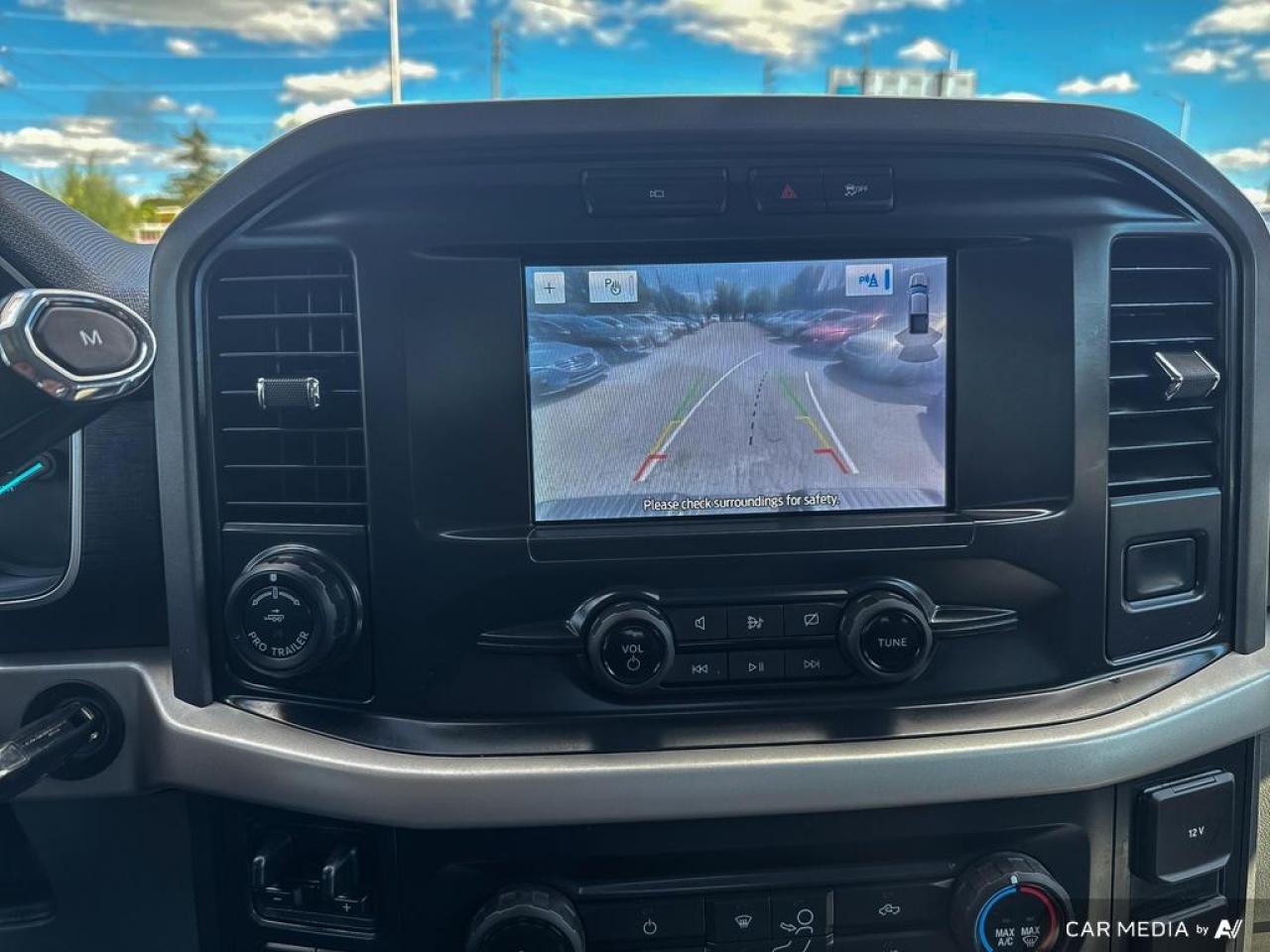 2022 Ford F-150 XTR / NO ACCIDENTS / 4X4 / NAV / 3.5L / CREW CAB - Photo #16