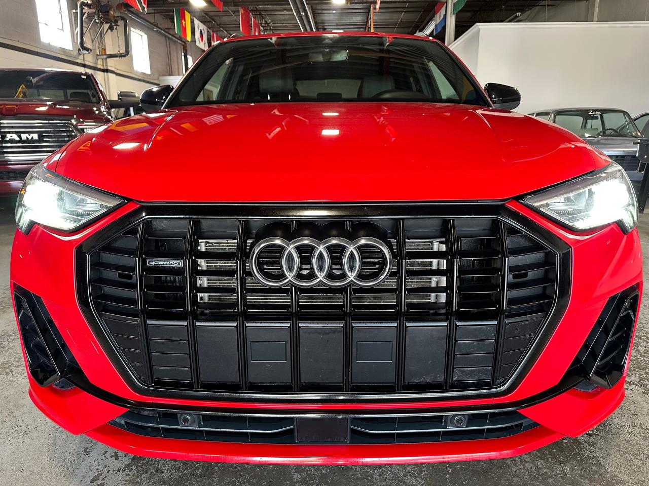 2022 Audi Q3 PROGRESSIVE | S LINE PKG | QUATTRO | PANO SUNROOF - Photo #2