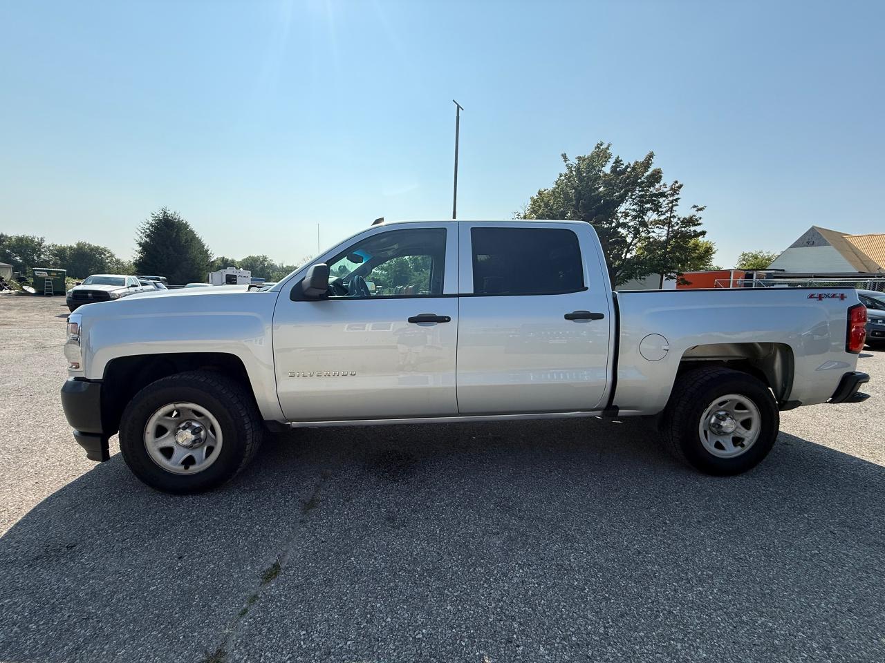 2016 Chevrolet Silverado 1500  - Photo #4